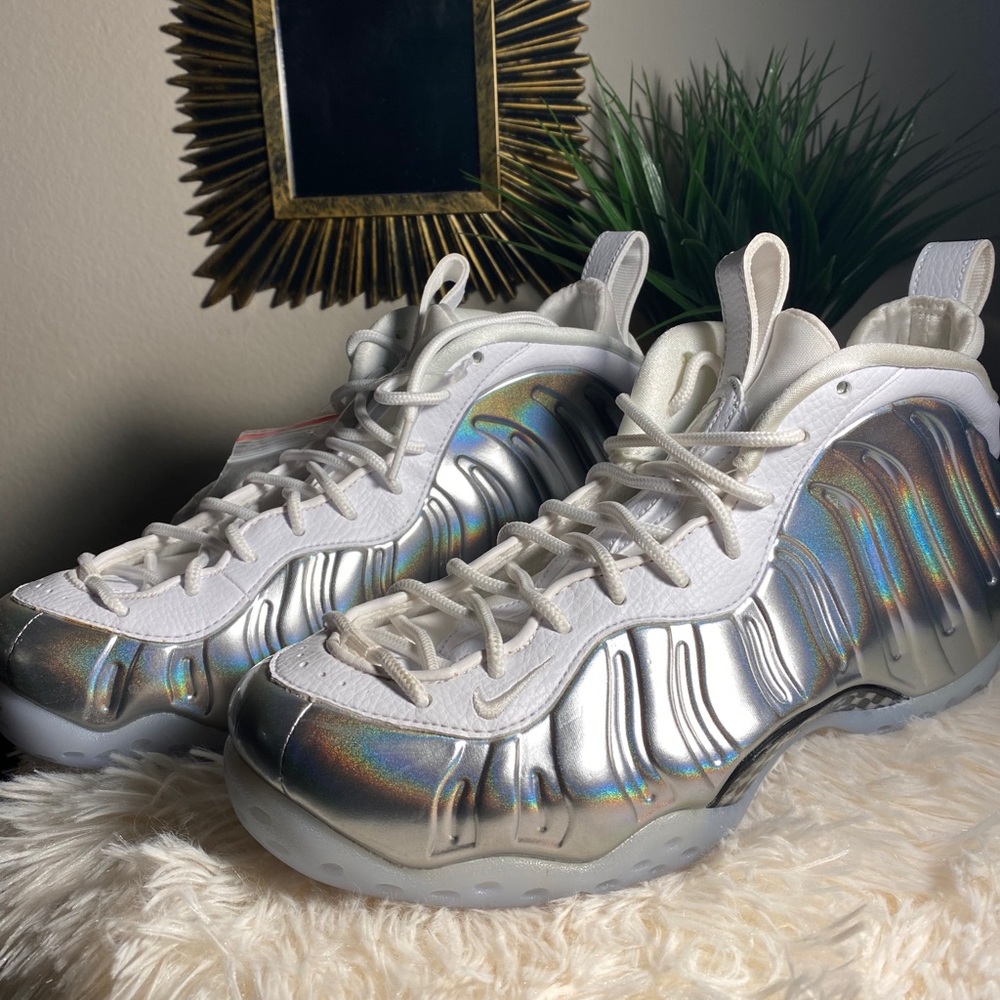 Women’s Nike Foamposite